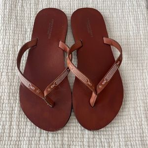 American Eagle Outfitters flip flops